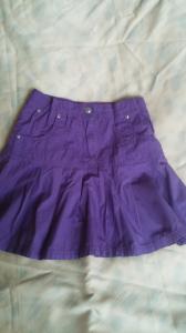 Dailu violetinis sijonas