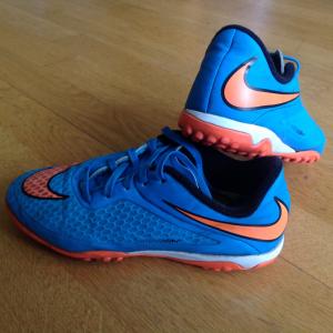 Nike futbolo batai