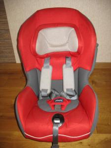 Automobiline kedute chicco 9-18 kg.