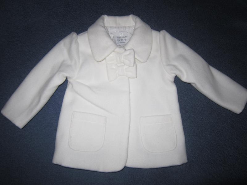 Baltas paltukas 3-6 mėnesių mergaitei / kūdikiui